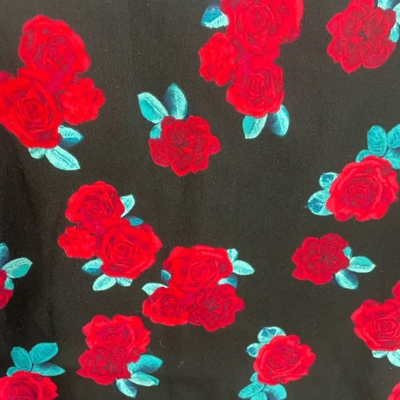 Lane Bryant Black Red Rose Tiered Ruffle Sleeve Plus Size Blouse 26 Women’s EUC - Picture 5 of 10